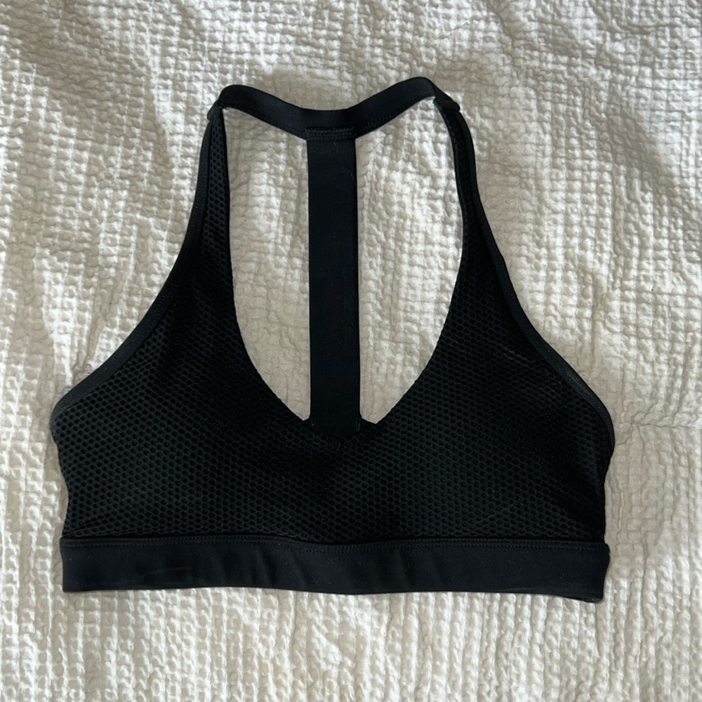 Lorna Jane “winner” sports Bra